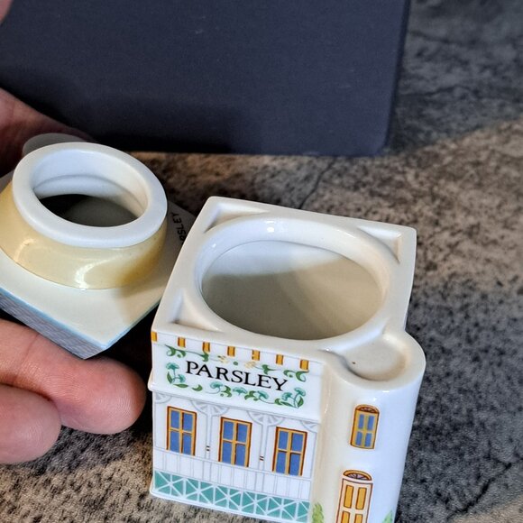 Lenox Spice House “Parsley” 1989 Lenox Spice Village Collection - Picture 14 of 16